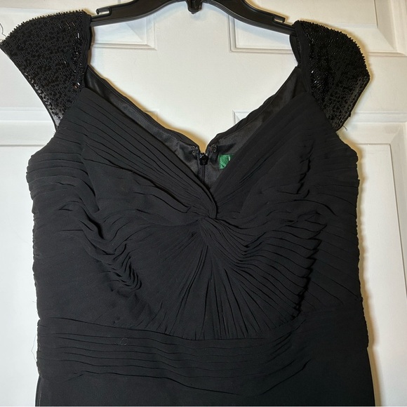 Lauren Ralph Lauren Evening Black Gown Size 8 Beaded Ruched Flowy Stunning EUC - Picture 2 of 12